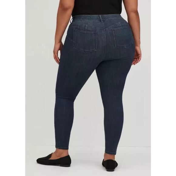 Torrid Bombshell Skinny Jeans Plus Size 10 Premium Stretch Denim - Picture 3 of 12
